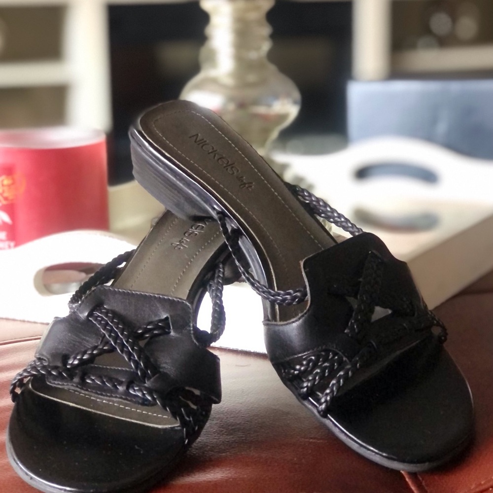 SALE: NICKELS Soft Strapless Sandals